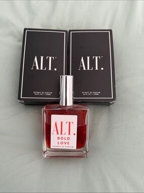 ALT. Bold Love Red Extrait de Parfum — Women
